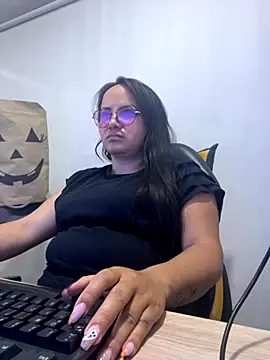 Snapshot of antoniamiller69 chatting on November 1, 2025, 12:34 am antoniamiller69 online show from November 1, 2025, 12:34 am