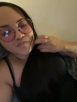 Snapshot of antoniamiller69 chatting on November 7, 2025, 2:33 am antoniamiller69 online show from November 7, 2025, 2:33 am