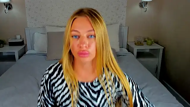 Snapshot of neighbour_sex chatting on December 4, 2025, 6:55 am neighbour sex online show from December 4, 2025, 6:55 am