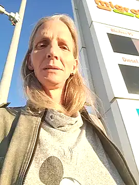 Cheryl F online show from April 30, 2026, 5:52 pm