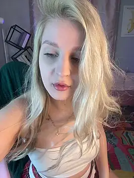 cold blondie online show from June 13, 2026, 5:27 am