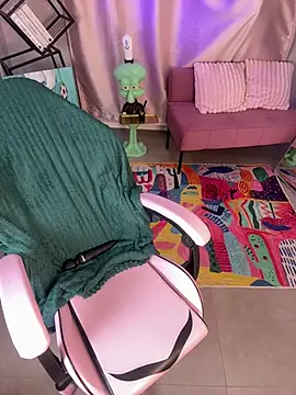 cold blondie online show from July 11, 2026, 5:32 am
