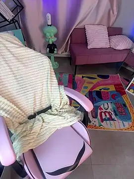 cold blondie online show from July 19, 2026, 5:33 am