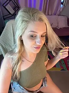 cold blondie online show from July 31, 2026, 6:13 am