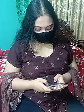 Snapshot of Porimoni22 chatting on May 23, 2026, 7:18 pm Porimoni22 online show from May 23, 2026, 7:18 pm