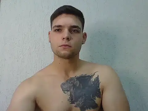 Snapshot of Zure-xxx chatting on January 7, 2026, 7:16 pm Zure-xxx online show from January 7, 2026, 7:16 pm