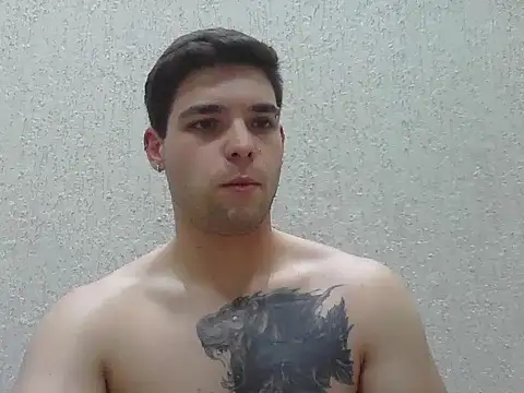 Snapshot of Zure-xxx chatting on February 24, 2026, 5:49 am Zure-xxx online show from February 24, 2026, 5:49 am