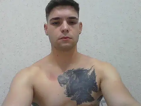 Snapshot of Zure-xxx chatting on March 5, 2026, 11:45 pm Zure-xxx online show from March 5, 2026, 11:45 pm