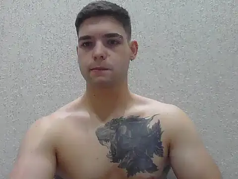 Snapshot of Zure-xxx chatting on March 10, 2026, 12:59 am Zure-xxx online show from March 10, 2026, 12:59 am