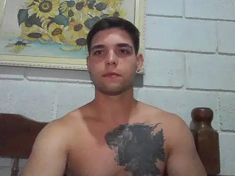 Snapshot of Zure-xxx chatting on March 31, 2026, 2:02 am Zure-xxx online show from March 31, 2026, 2:02 am