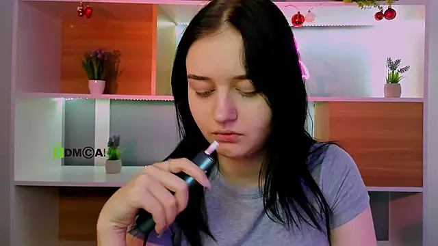 miki ti online show from January 7, 2026, 8:39 am