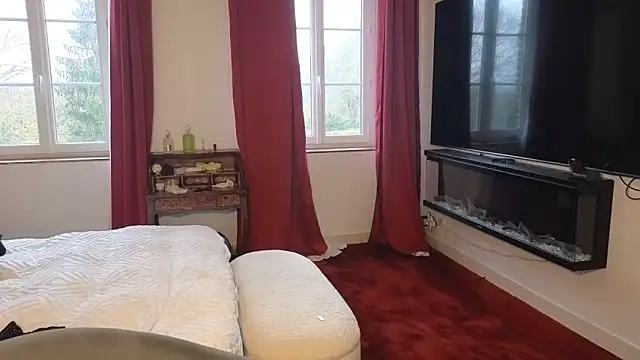 Snapshot of Lailawick chatting on November 15, 2025, 2:57 pm Lailawick online show from November 15, 2025, 2:57 pm