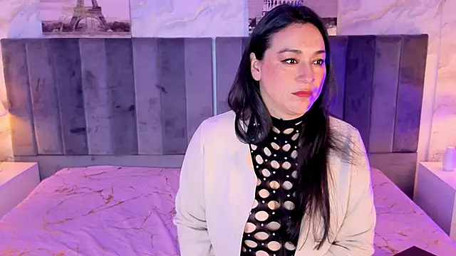 Elizabeth bennett 6 online show from January 8, 2026, 10:50 am