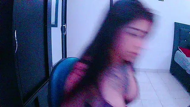 Snapshot of adri_gomez1 chatting on October 26, 2025, 6:52 am adri gomez1 online show from October 26, 2025, 6:52 am