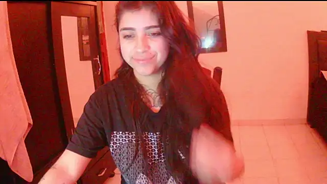 Snapshot of adri_gomez1 chatting on November 30, 2025, 10:19 am adri gomez1 online show from November 30, 2025, 10:19 am