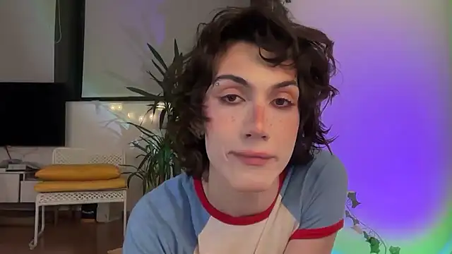 kira yoshika9e online show from February 3, 2026, 9:20 pm