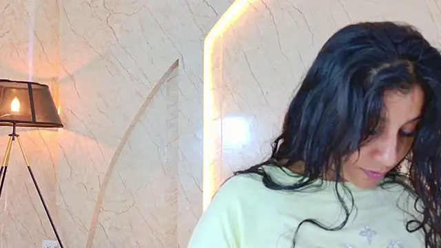 Antonella Russo1 online show from April 29, 2026, 2:43 pm