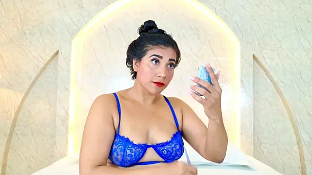Snapshot of Antonella_Russo1 chatting on June 12, 2026, 1:21 pm Antonella Russo1 online show from June 12, 2026, 1:21 pm