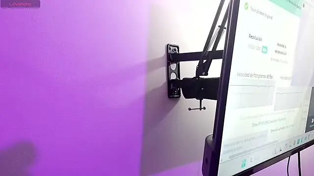 Snapshot of LittleStar_SM chatting on October 16, 2025, 10:55 pm LittleStar SM online show from October 16, 2025, 10:55 pm