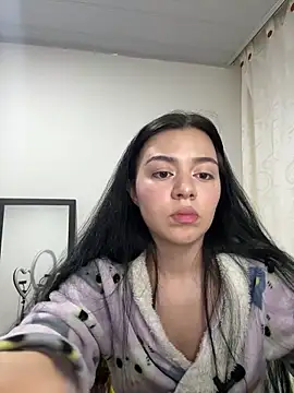 Midori rosse online show from May 15, 2026, 11:12 pm