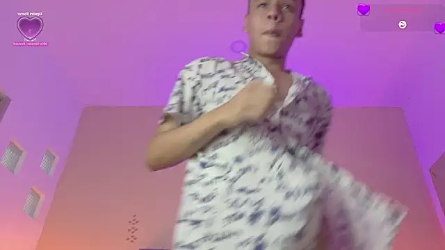 Xavier Fox    online show from March 10, 2026, 8:14 pm