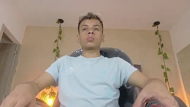 Xavier Fox    online show from March 11, 2026, 8:15 pm