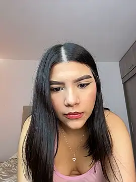 Snapshot of Julietalcl chatting on April 13, 2026, 8:47 pm Julietalcl online show from April 13, 2026, 8:47 pm