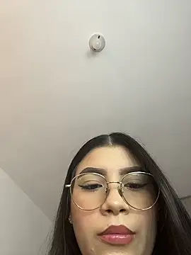 Snapshot of Julietalcl chatting on April 20, 2026, 7:37 pm Julietalcl online show from April 20, 2026, 7:37 pm
