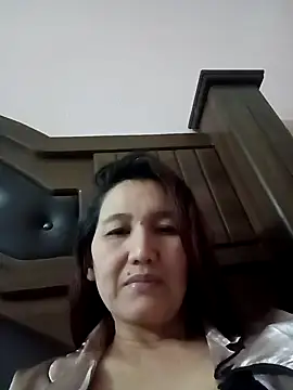 Bigtitsass81 online show from October 16, 2025, 1:01 pm