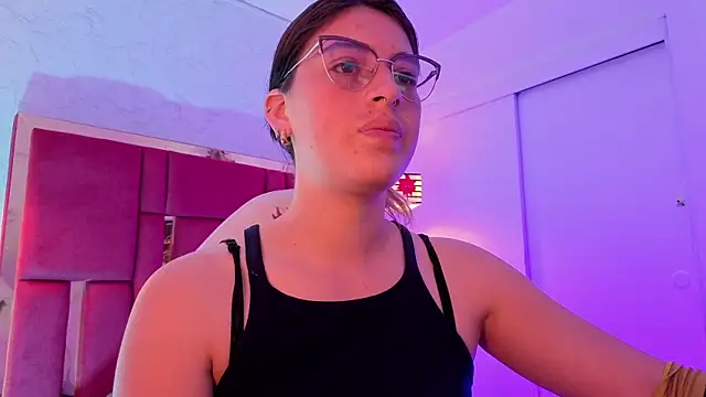 Snapshot of moon_winy chatting on June 29, 2026, 12:05 pm moon winy online show from June 29, 2026, 12:05 pm