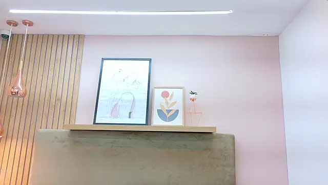 Tessa Stone online show from March 14, 2026, 4:07 am