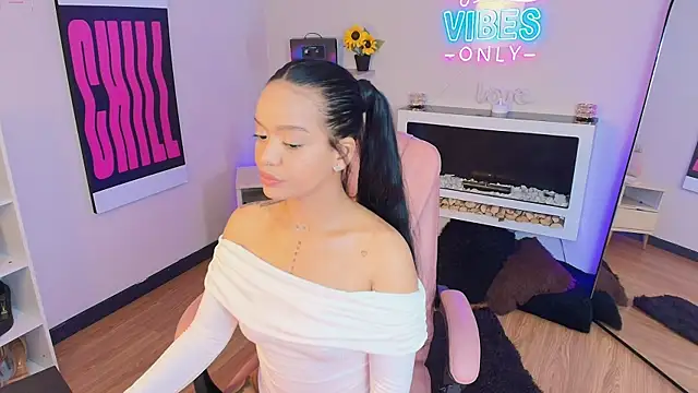 Snapshot of Miss_koko_ chatting on May 7, 2026, 3:23 am Miss koko online show from May 7, 2026, 3:23 am