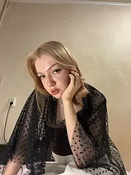 AlexandraXKitty online show from December 22, 2025, 10:18 pm