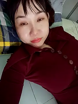 Snapshot of Ana-love2025 chatting on October 28, 2025, 2:15 am Ana-love2025 online show from October 28, 2025, 2:15 am