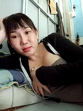 Snapshot of Ana-love2025 chatting on October 29, 2025, 2:25 am Ana-love2025 online show from October 29, 2025, 2:25 am