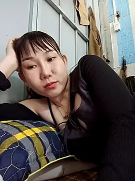 Snapshot of Ana-love2025 chatting on November 5, 2025, 1:05 am Ana-love2025 online show from November 5, 2025, 1:05 am