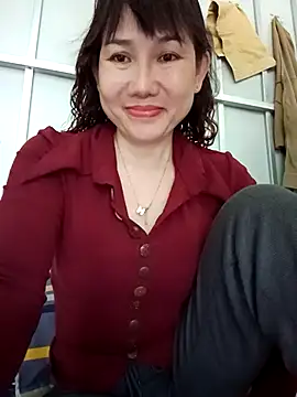 Snapshot of Ana-love2025 chatting on November 6, 2025, 1:17 am Ana-love2025 online show from November 6, 2025, 1:17 am