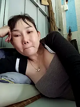 Snapshot of Ana-love2025 chatting on November 7, 2025, 1:49 am Ana-love2025 online show from November 7, 2025, 1:49 am