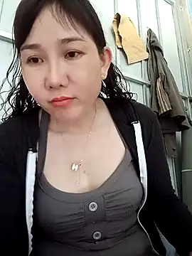 Snapshot of Ana-love2025 chatting on November 12, 2025, 2:56 am Ana-love2025 online show from November 12, 2025, 2:56 am