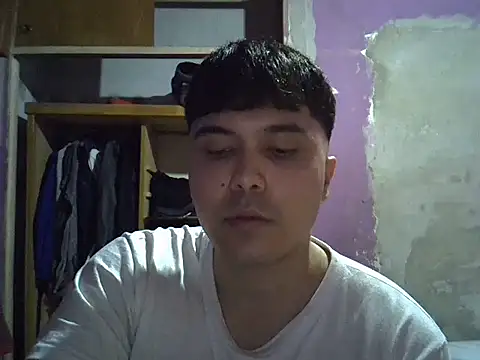 Snapshot of CuteAlexBoy chatting on October 18, 2025, 7:58 pm CuteAlexBoy online show from October 18, 2025, 7:58 pm