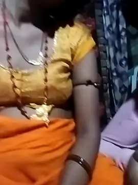 Snapshot of Hot_Lilly02 chatting on November 4, 2025, 8:19 pm Hot Lilly02 online show from November 4, 2025, 8:19 pm