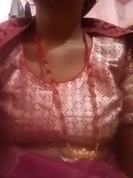 Snapshot of Hot_Lilly02 chatting on December 1, 2025, 5:01 am Hot Lilly02 online show from December 1, 2025, 5:01 am