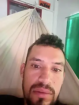 Snapshot of Crisjo29 chatting on March 28, 2026, 1:43 pm Crisjo29 online show from March 28, 2026, 1:43 pm