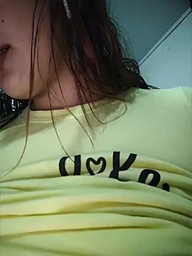 Sofii 01 online show from May 11, 2026, 2:28 am