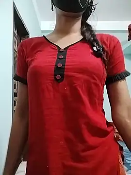 Snapshot of Ratri-Biswas chatting on June 17, 2026, 12:35 am Ratri-Biswas online show from June 17, 2026, 12:35 am