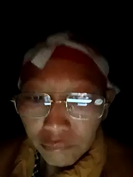 Snapshot of nui-show chatting on October 21, 2025, 9:26 pm nui-show online show from October 21, 2025, 9:26 pm