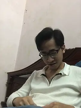 liamhn2k4 online show from February 19, 2026, 1:07 pm