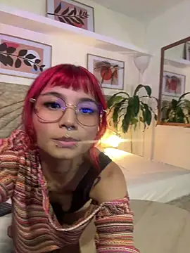 Emma duff online show from May 21, 2026, 7:43 pm