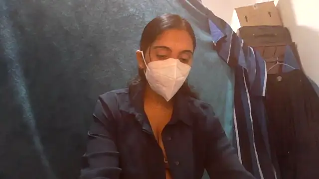 Snapshot of shainiasha1 chatting on June 6, 2026, 4:44 pm shainiasha1 online show from June 6, 2026, 4:44 pm
