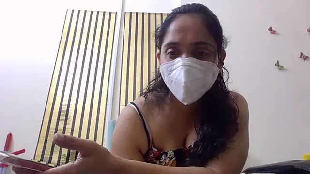 Snapshot of shainiasha1 chatting on July 21, 2026, 4:20 pm shainiasha1 online show from July 21, 2026, 4:20 pm